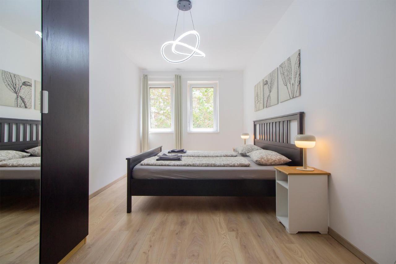 Spring House With Free Private Parking Apartment Budapest Exterior photo
